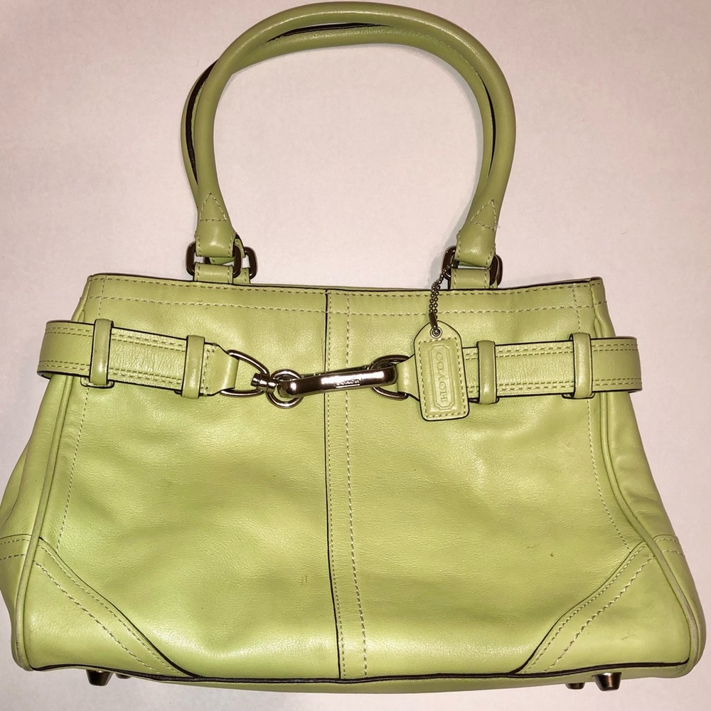 Coach purse bag lime green excellent condition!!!